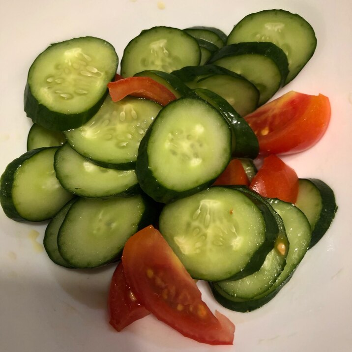 きゅうりとトマトのオリーブオイルサラダ レシピ 作り方 By ズボラでもおいしいごはんが食べたい 楽天レシピ きゅうりとトマトのオリーブオイルサラダ レシピ 作り方 By ズボラでもおいしいごはんが食べたい 楽天レシピ